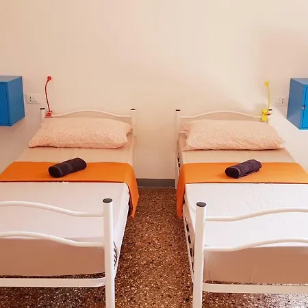 Casa Fiori Affittacamere *